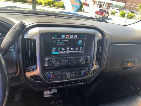 Used 2018 Chevrolet Silverado 1500 LTZ w/ Sport Package AWD/4WD image 8