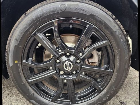 Used 2021 Nissan Kicks SR image 26
