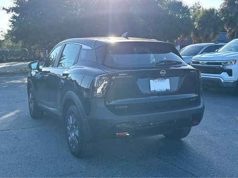 Used 2025 Nissan Kicks S image 19