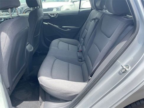 Used 2020 Hyundai Ioniq SEL image 10
