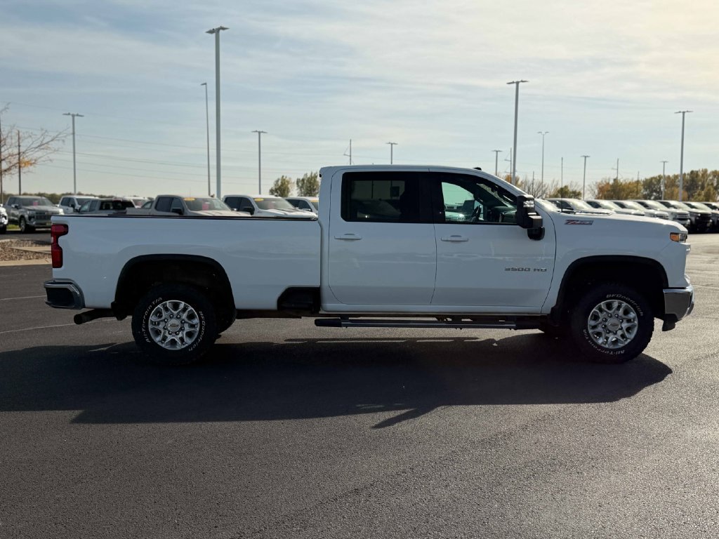 Used 2024 Chevrolet Silverado 3500 LT w/ Safety Package AWD/4WD image 6