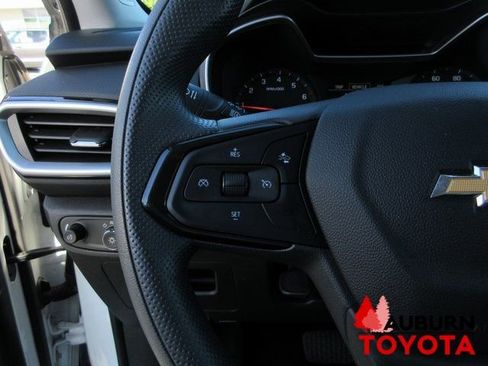 Used 2022 Chevrolet TrailBlazer LS image 11