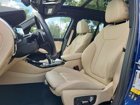 Used 2018 BMW X3 xDrive30i AWD/4WD image 2