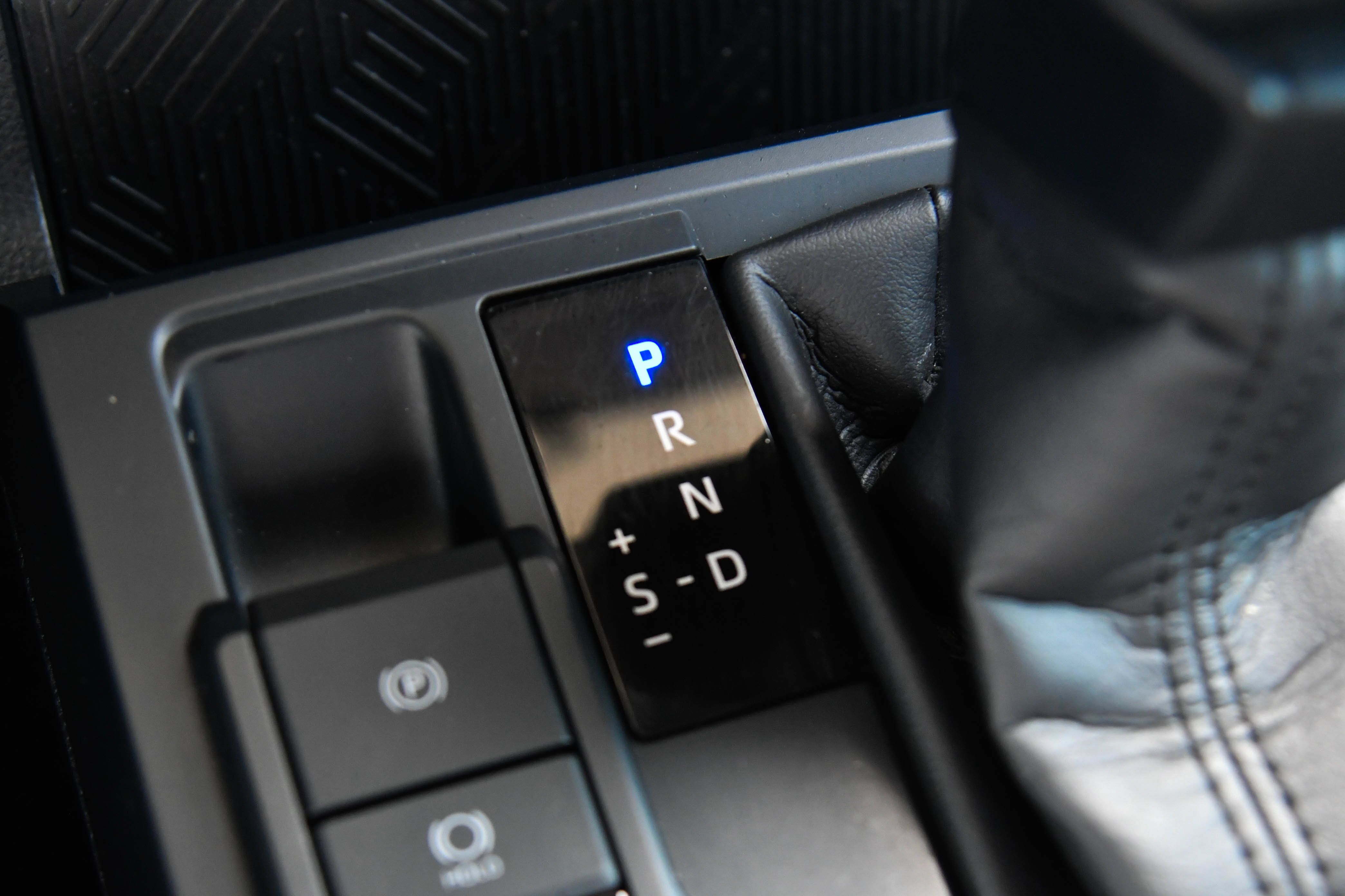 Used 2025 Toyota Tacoma SR5 AWD/4WD image 27