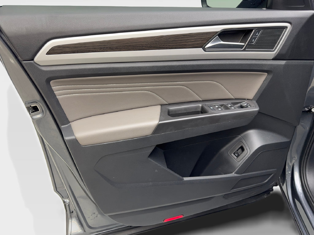 Used 2023 Volkswagen Atlas SE w/ Panoramic Sunroof Package FWD image 33