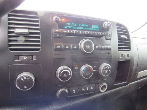Used 2009 Chevrolet Silverado 2500 W/T AWD/4WD image 16