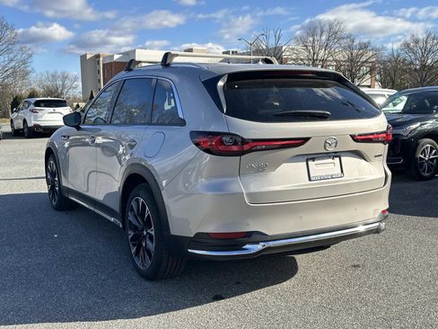 Used 2024 MAZDA CX-90 Plug-In Hybrid w/ Premium Pkg image 6