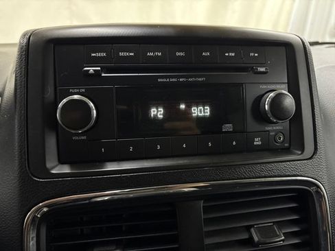 Used 2014 Dodge Grand Caravan SXT w/ Rear Park Assist Package FWD image 41