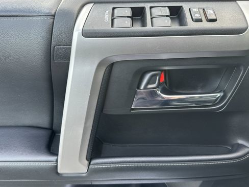 Used 2020 Toyota 4Runner SR5 image 11