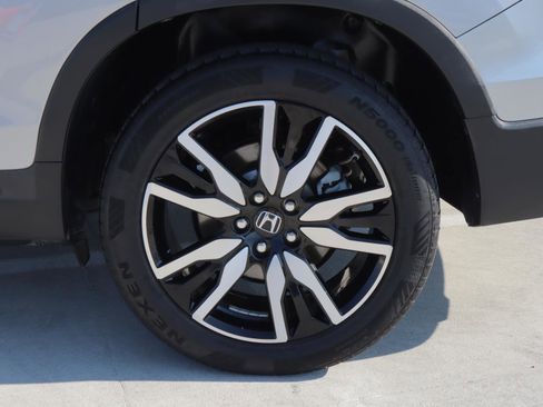 Used 2019 Honda Pilot Elite image 9