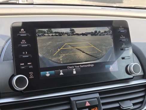 Used 2021 Honda Accord EX image 15