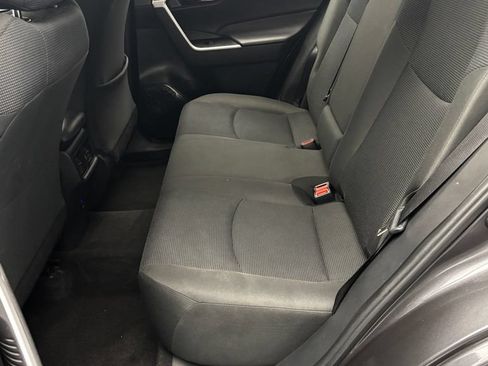 Used 2023 Toyota RAV4 LE AWD/4WD image 31