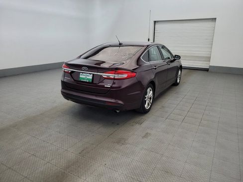 Used 2018 Ford Fusion SE w/ Fusion SE Technology Package FWD image 9