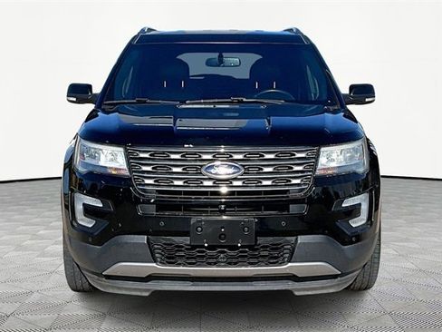Used 2016 Ford Explorer Limited image 3
