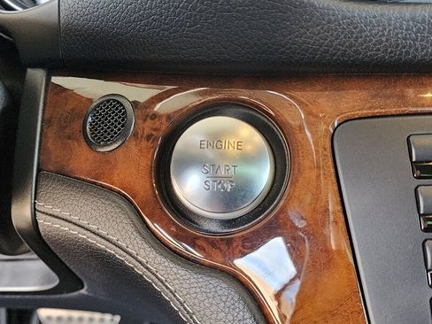 Used 2014 Mercedes-Benz SL 550 w/ Sport Wheel Package image 50