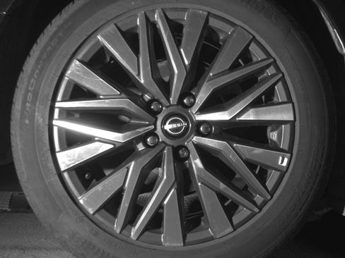 Used 2025 Nissan Altima 2.5 SV image 15