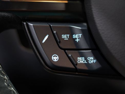 Used 2021 Ford Mustang Shelby GT500 w/ Carbon Fiber Track Pack RWD image 43