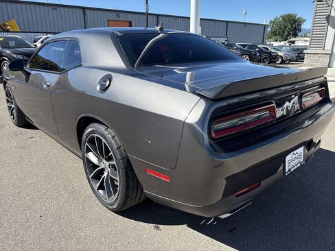 Used 2016 Dodge Challenger R/T Scat Pack image 3