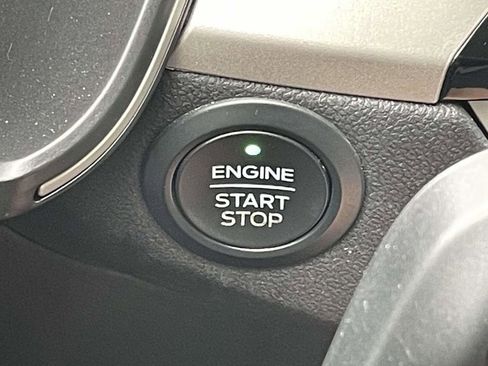 Certified 2020 Ford Escape SE image 25