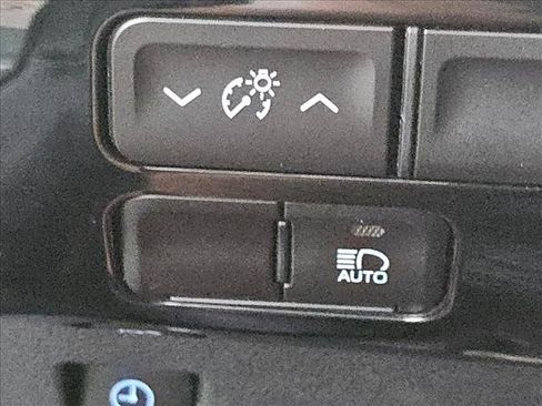 Used 2020 Toyota Prius Prime LE FWD image 8