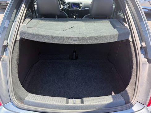 Used 2014 Volkswagen Beetle TDI FWD image 31