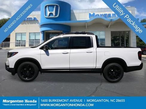 New 2026 Honda Ridgeline Black Edition image 2