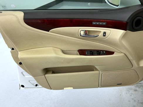 Used 2011 Lexus LS 460 image 9