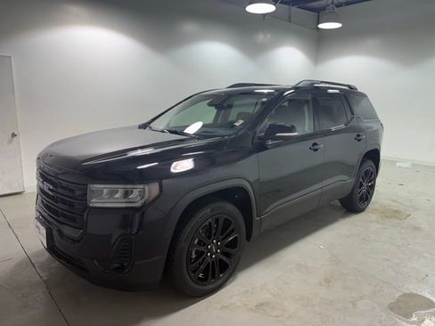 Certified 2021 GMC Acadia SLT w/ Elevation Edition FWD image 3