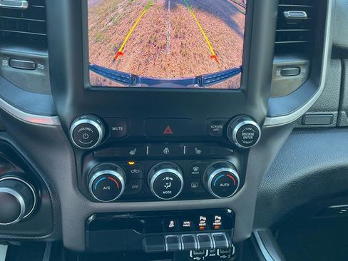 Used 2021 RAM 1500 Big Horn AWD/4WD image 11
