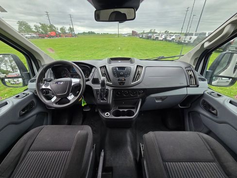 Used 2019 Ford Transit 250 130 Low Roof w/ Exterior Upgrade Package RWD image 25