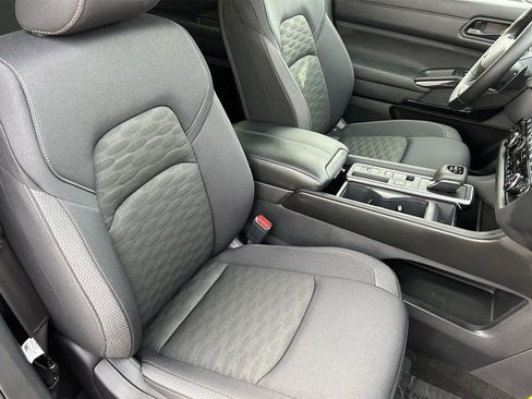 New 2026 Nissan Pathfinder SV image 16