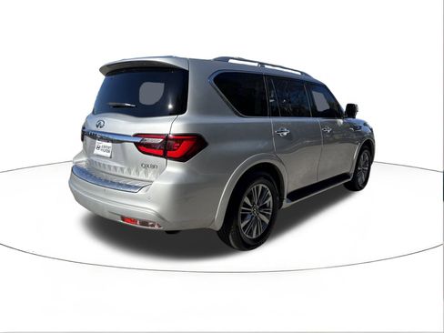 Used 2019 INFINITI QX80 Luxe w/ Cargo Package image 3