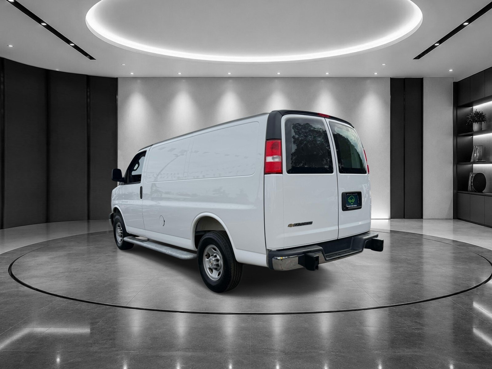 Certified 2025 Chevrolet Express 2500 w/ Driver Convenience Package RWD image 4