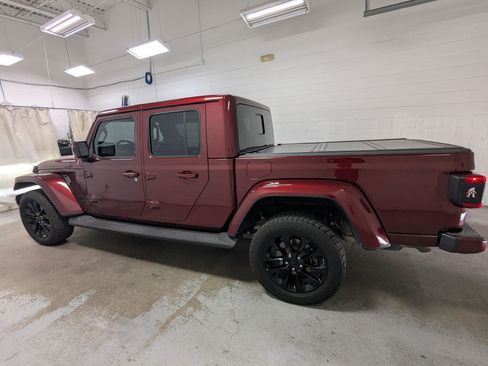 Used 2021 Jeep Gladiator Overland AWD/4WD image 10