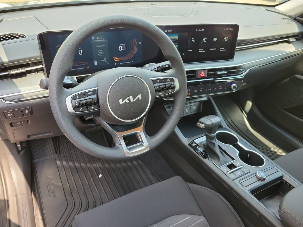 New 2026 Kia K5 LXS FWD image 9