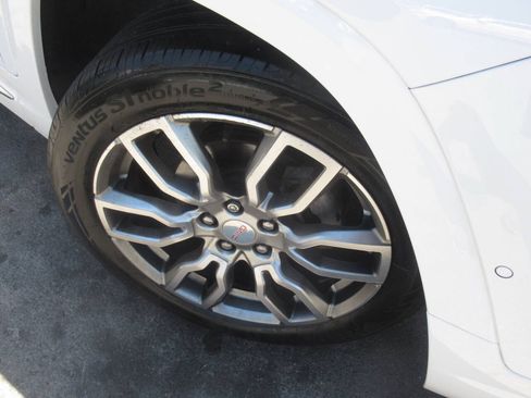 Used 2022 GMC Terrain Denali w/ LPO, Floor Liner Package AWD/4WD image 4