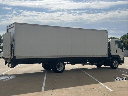 Used 2024 Chevrolet Low Cab Forward 6500XD RWD image 2