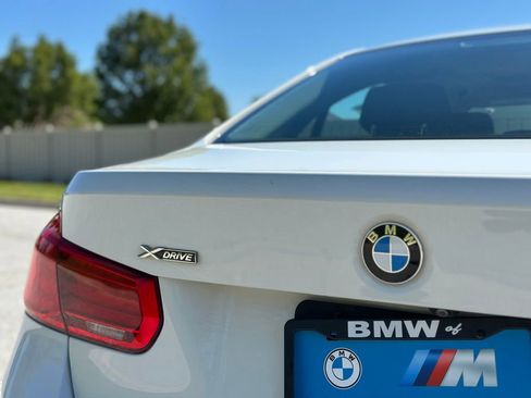 Used 2018 BMW 320i xDrive Sedan w/ Convenience Package AWD/4WD image 13