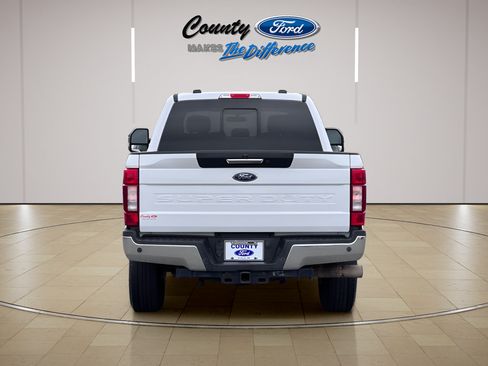 Used 2021 Ford F250 Lariat w/ Lariat Value Package AWD/4WD image 4