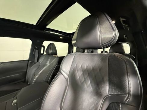 Used 2025 INFINITI QX80 Autograph AWD/4WD image 17