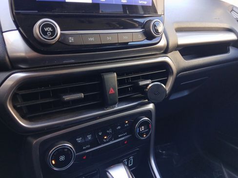 Used 2020 Ford EcoSport SE w/ SE Convenience Package image 22