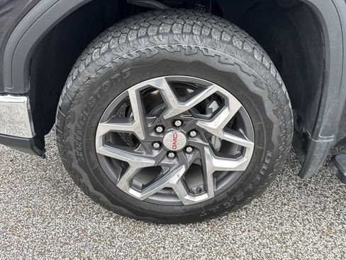 Used 2023 GMC Sierra 1500 SLT w/ SLT Premium Package image 9