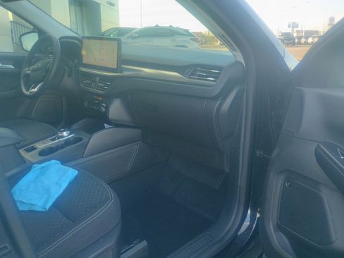 Used 2023 Ford Escape Active w/ Tech Pack #2 image 18