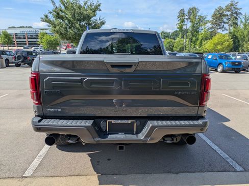 Used 2018 Ford F150 Raptor w/ Equipment Group 802A Luxury AWD/4WD image 5