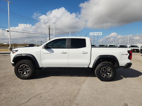Used 2026 Chevrolet Colorado ZR2 w/ Technology Package AWD/4WD image 4