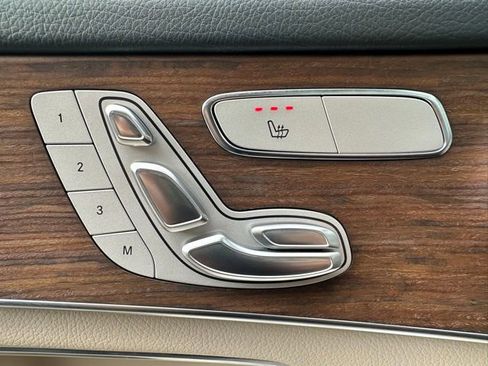 Used 2021 Mercedes-Benz GLC 300 GLC 300 image 14