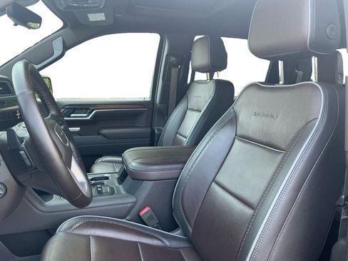 Used 2025 GMC Sierra 1500 Denali w/ Denali Reserve Package AWD/4WD image 9