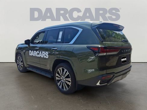 Used 2025 Lexus LX 600 4WD w/ Accessory Package (2T) image 4