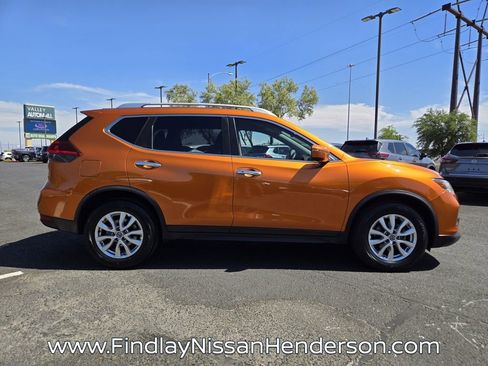 Used 2020 Nissan Rogue SV FWD image 7