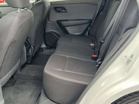 Used 2023 Nissan Rogue S AWD/4WD image 15
